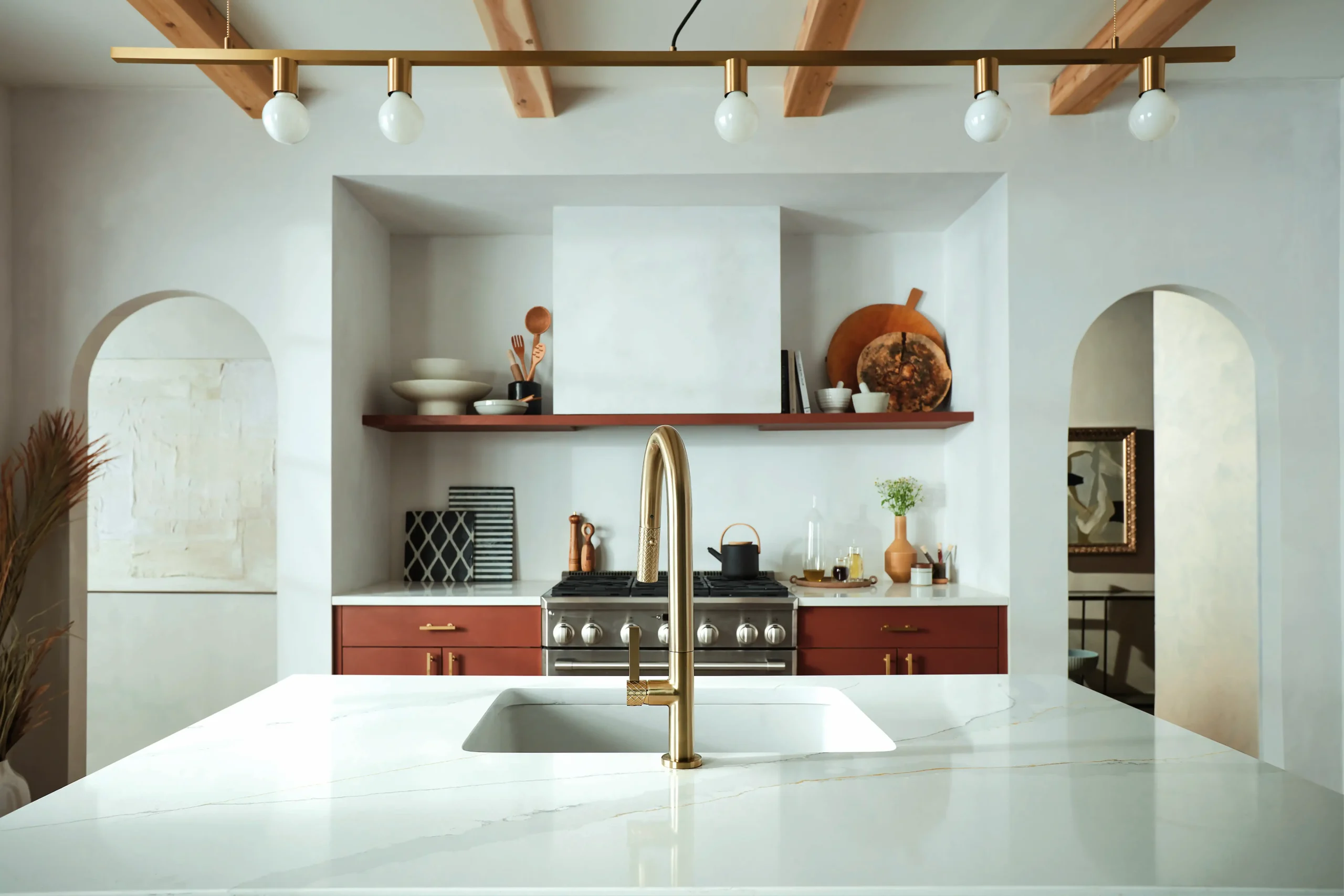 VIATERA-Calacatta Sol-kitchen-detail2