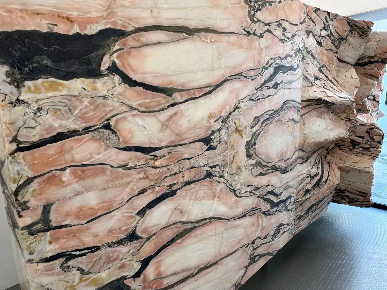 Estremoz marble